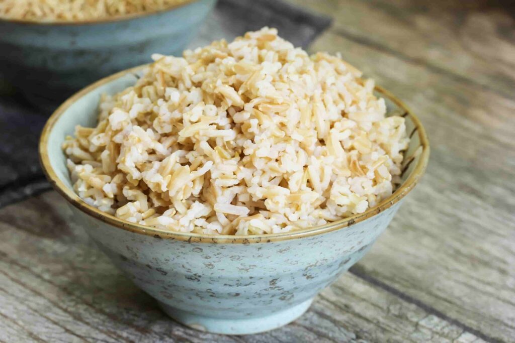 Incorpora el arroz integral en tu dieta