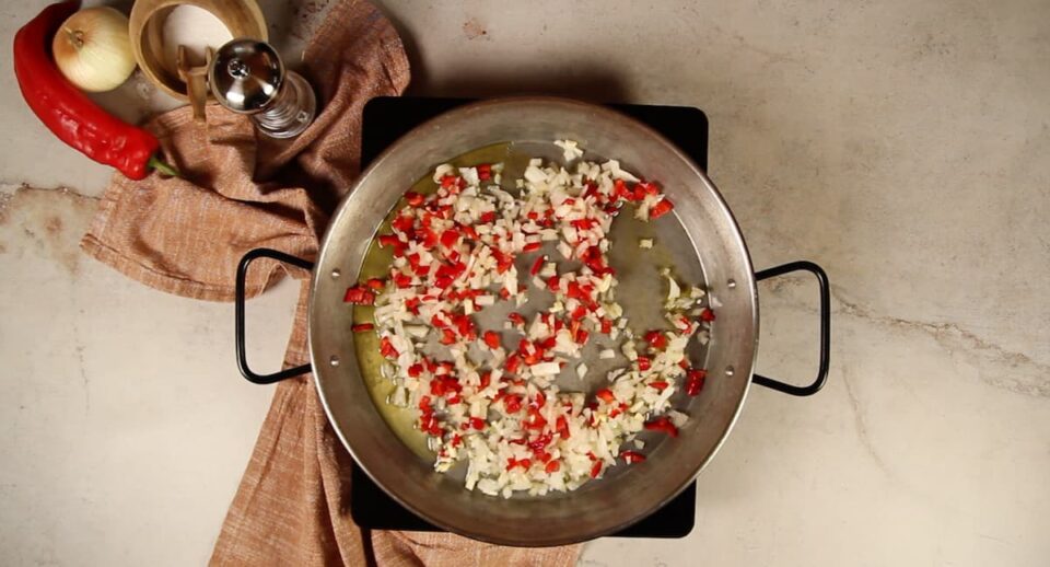 Hacer el sofrito