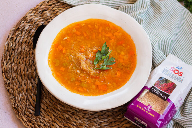 Presentación de sopa de pescado