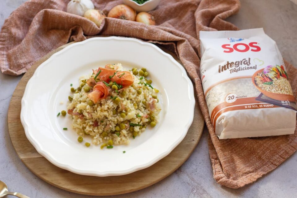 Arroz con guisantes tradicionales que encantan