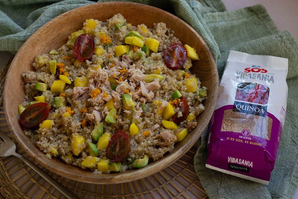 Quinoa y atún: ensalada refrescante y nutritiva