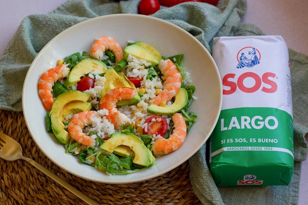 ensalada de aguacate y langostinos