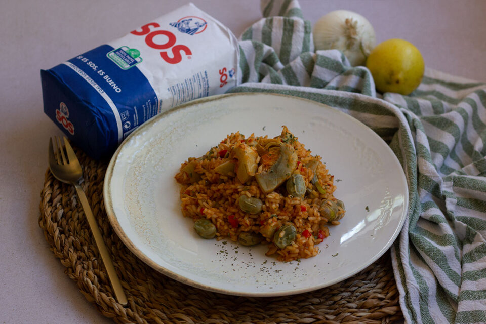 Receta de arroz con habas y alcachofas