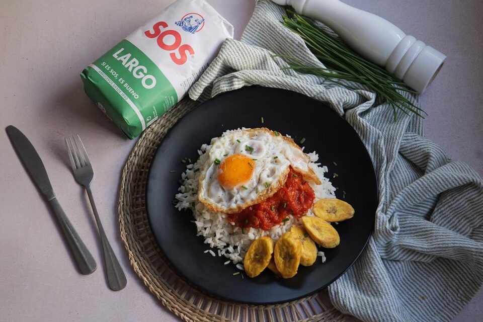 Arroz a la Cubana con Sabor Tradicional