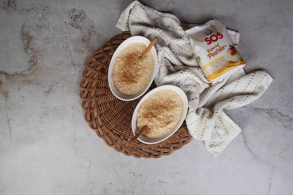 Arroz con leche y nata cremosa