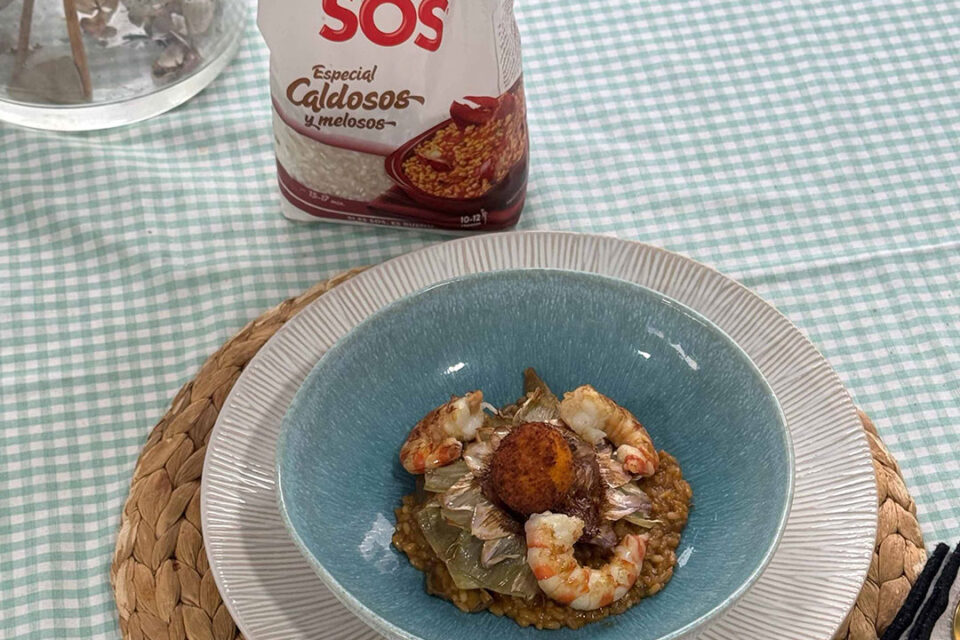 Arroz meloso con alcachofas al estilo casero
