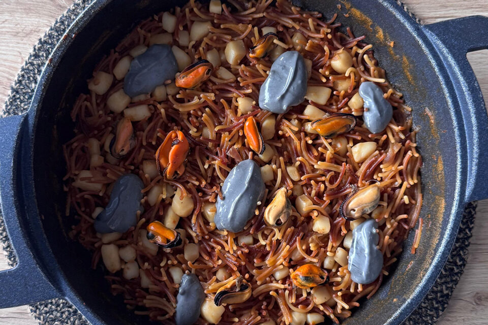 Fideuá con mejillones